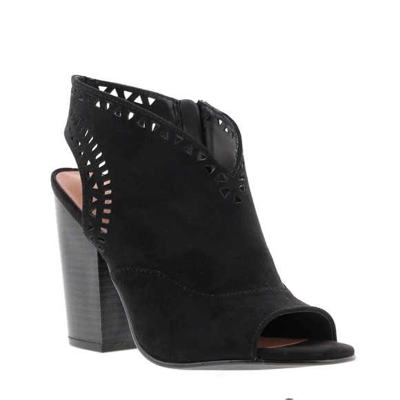 Indigo Rd Women's Izzo Sandal in Black - Picture 2 of 4